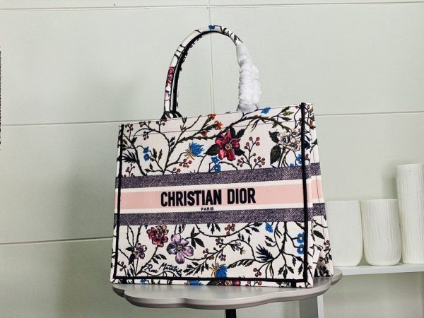 Barnes - Luxury Handbags Christian Dior 121 on Sale