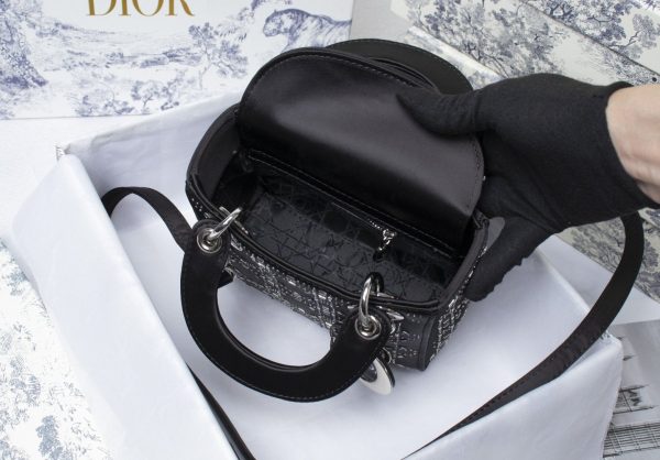 Barnes - Luxury Handbags Christian Dior 230 For Discount